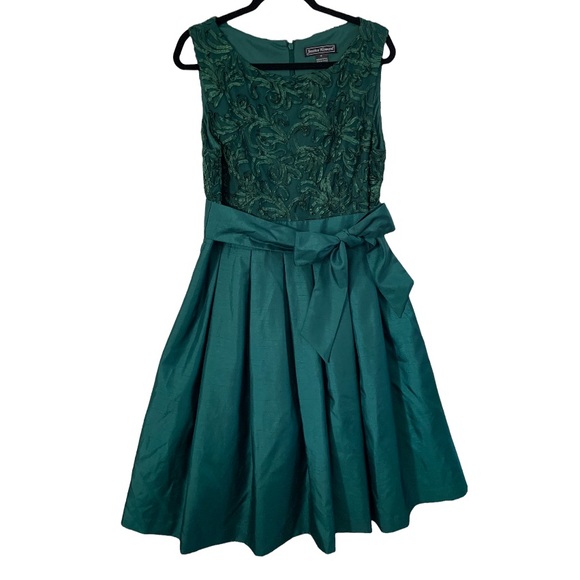 Jessica Howard Dresses & Skirts - Jessica Howard Embroidered Dress Dark Forest Green with Belt Size 16